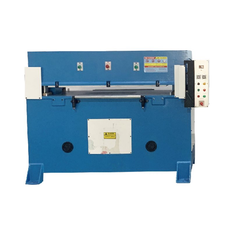 Automatické termoformy hydraulické rezanie